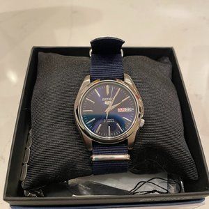 Seiko 5 automatic watch SNKL43K1